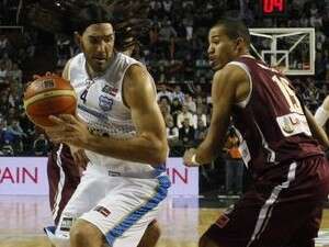 לואיס סקולה מול ונצואלה. 17 נקודות לואיס סקולה מול ונצואלה. 17 נקודות