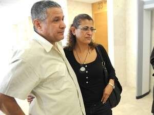 הוריה של ענבל עמרם הבוקר בבית המשפט הוריה של ענבל עמרם הבוקר בבית המשפט