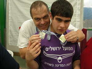 דובי עפר ובנו ניר דובי עפר ובנו ניר