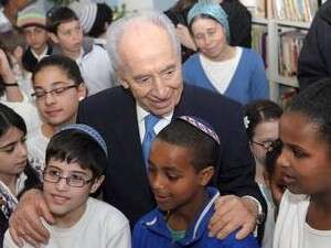 שמעון פרס בבית הספר שמעון פרס בבית הספר