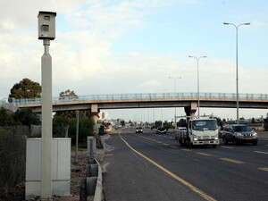 מצלמת מהירות. רק בכבישים מרובי נפגעים מצלמת מהירות. רק בכבישים מרובי נפגעים