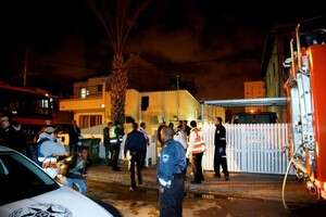 זירת השריפה ברחובות, אמש. קצר חשמלי גרם להתלקחות? זירת השריפה ברחובות, אמש. קצר חשמלי גרם להתלקחות?