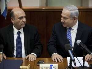 מופז ונתניהו בישיבת ממשלה. איומים על פירוק ממשלת האחדות מופז ונתניהו בישיבת ממשלה. איומים על פירוק ממשלת האחדות