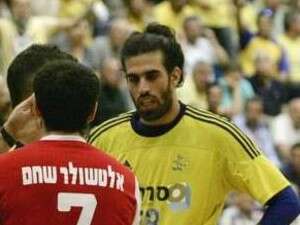 נדב רובין במשחק האליפות. ה-ג-נ-ה נדב רובין במשחק האליפות. ה-ג-נ-ה