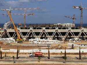 הקמת גג אצטדיון סמי עופר בחיפה הקמת גג אצטדיון סמי עופר בחיפה