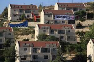 מחאה בשכונת האולפנה בעקבות ההחלטה על פינוי מחאה בשכונת האולפנה בעקבות ההחלטה על פינוי