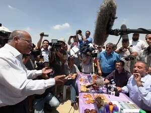 השר ליברמן וא-סאנע בכפר בדרום, היום השר ליברמן וא-סאנע בכפר בדרום, היום