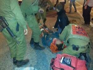 נער שנפגע בצומת אליאס בכניסה לקריית ארבע נער שנפגע בצומת אליאס בכניסה לקריית ארבע
