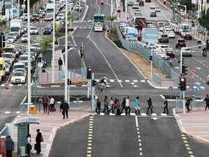 משרד התחבורה התחייב לבצע שיפורים. ציר ז'בוטינסקי בפתח תקווה משרד התחבורה התחייב לבצע שיפורים. ציר ז'בוטינסקי בפתח תקווה