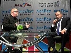 אביגדור ליברמן באירוע שבתרבות בבאר שבע אביגדור ליברמן באירוע שבתרבות בבאר שבע
