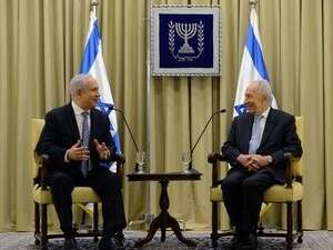 שמעון פרס מעניק ארכה להרכבת הממשלה לבנימין נתניהו. אנסה לאחד את העם שמעון פרס מעניק ארכה להרכבת הממשלה לבנימין נתניהו. אנסה לאחד את העם