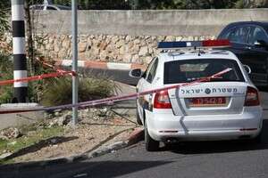 בן 15 נורה מרכב חולף בן 15 נורה מרכב חולף
