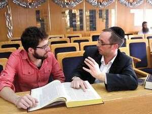 מנסים להרגיע את הרוחות, חרדי וחילוני, בפרויקט מנסים להרגיע את הרוחות, חרדי וחילוני, בפרויקט