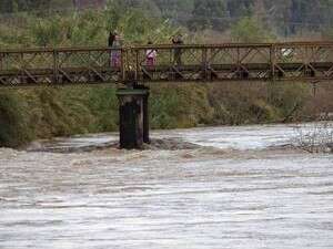 ��� ����