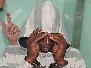 החשוד אריצה אקאסלסונגו. טוען שהשחקן רצח את זהבה צ'קול החשוד אריצה אקאסלסונגו. טוען שהשחקן רצח את זהבה צ'קול