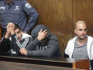 האחים אלפרון בדיון הארכת מעצרם בבית משפט השלום בת האחים אלפרון בדיון הארכת מעצרם בבית משפט השלום בת