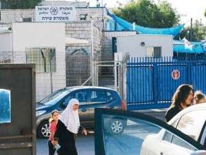 תחנת המשטרת בטירה, אתמול. כמו מוצב צבאי תחנת המשטרת בטירה, אתמול. כמו מוצב צבאי