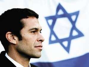 מתחיל דרך חדשה. גיא לוי מתחיל דרך חדשה. גיא לוי