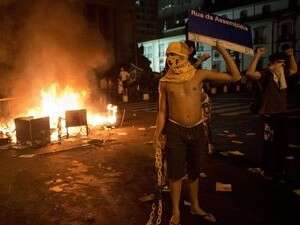 מהומות בברזיל.  מהומות בברזיל.