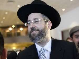 הרב דוד לאו. יש לו סיבה לחייך הרב דוד לאו. יש לו סיבה לחייך