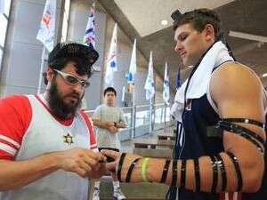 תפילין וסלים. גינאה ביסאו במכביה תפילין וסלים. גינאה ביסאו במכביה