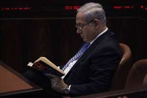 לומד מצ'רצ'יל. נתניהו בדיון, היום לומד מצ'רצ'יל. נתניהו בדיון, היום