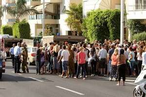 מאות פקדו את בית העלמין מאות פקדו את בית העלמין