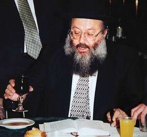 הטה משפט לטובת משפחה. הרב דב דומב הטה משפט לטובת משפחה. הרב דב דומב
