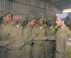 חיילים אתיופים בסיום קורס בצה חיילים אתיופים בסיום קורס בצה