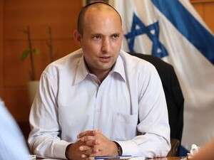 יוצא נגד ראש הממשלה שלו. שר הכלכלה נפתלי בנט יוצא נגד ראש הממשלה שלו. שר הכלכלה נפתלי בנט