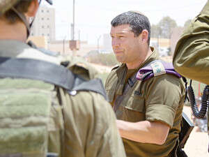 אל''מ עופר וינטר עם חייליו ברצועת עזה אל''מ עופר וינטר עם חייליו ברצועת עזה