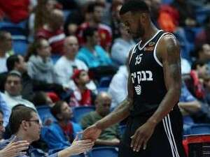 על איזה צד הוא קם הבוקר? דונטה סמית' על איזה צד הוא קם הבוקר? דונטה סמית'