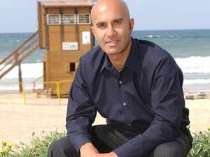 רובין שארמה. רובין שארמה.