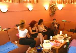 זונות זונות