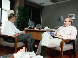 סטיב באלמר וביל גייטס בצילום ארכיון סטיב באלמר וביל גייטס בצילום ארכיון