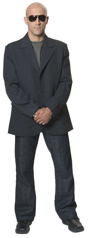 מים שקטים חודשים עמוק. איציק גבאי בתפקיד נדב לוי מים שקטים חודשים עמוק. איציק גבאי בתפקיד נדב לוי