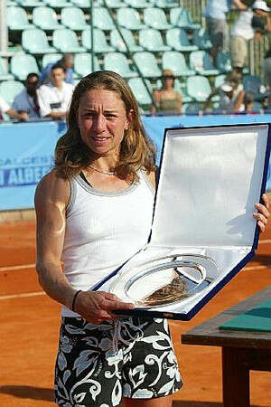 אנה סמשנובה, חזרה לטופ-50. צילום: גאזטה די מודנה אנה סמשנובה, חזרה לטופ-50. צילום: גאזטה די מודנה