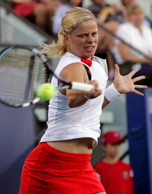 קלייסטרס חובטת את דרכה לגמר, הלילה. צילום: רויטרס קלייסטרס חובטת את דרכה לגמר, הלילה. צילום: רויטרס