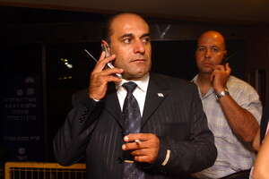 ���� ����