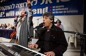לפני הציציות והמגבעת. אריאל זילבר לפני הציציות והמגבעת. אריאל זילבר