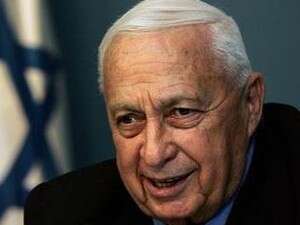 ראש הממשלה לשעבר אריאל שרון. ראש הממשלה לשעבר אריאל שרון.