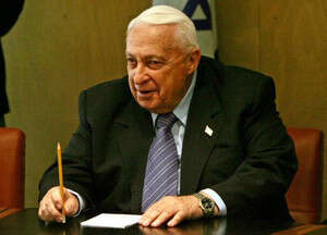 ראש הממשלה לשעבר אריאל שרון. ראש הממשלה לשעבר אריאל שרון.