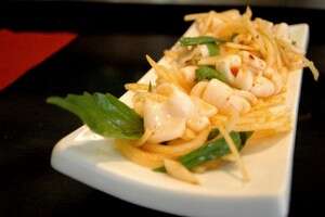 סלט קלאמרי בפקין. צילום: יחסי ציבור סלט קלאמרי בפקין. צילום: יחסי ציבור