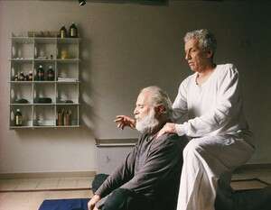 מוני מושונוב ועזרא כפרי ב מוני מושונוב ועזרא כפרי ב