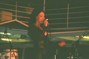 אינטרנשיונל. לא עשו אותה באצבע. צילום: יחסי ציבור אינטרנשיונל. לא עשו אותה באצבע. צילום: יחסי ציבור