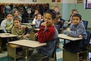 ילדים חרדים לומדים ילדים חרדים לומדים