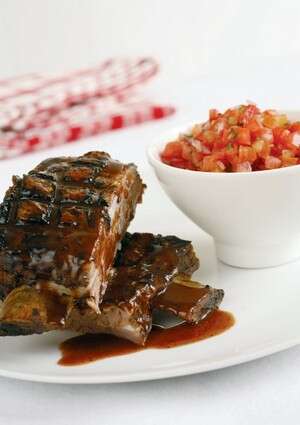 אסדו בקר ברוטב ברביקיו אסדו בקר ברוטב ברביקיו