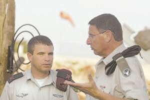 עומד במרכז הפרשה. תת-אלוף גל הירש. צילום: חיים אזולאי עומד במרכז הפרשה. תת-אלוף גל הירש. צילום: חיים אזולאי