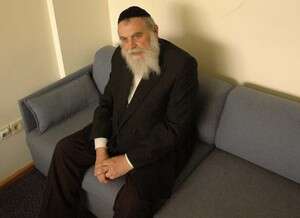 לא יותר משטן אחד. ח לא יותר משטן אחד. ח