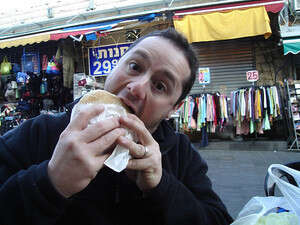 עניין של זהות? צילום: flickr עניין של זהות? צילום: flickr